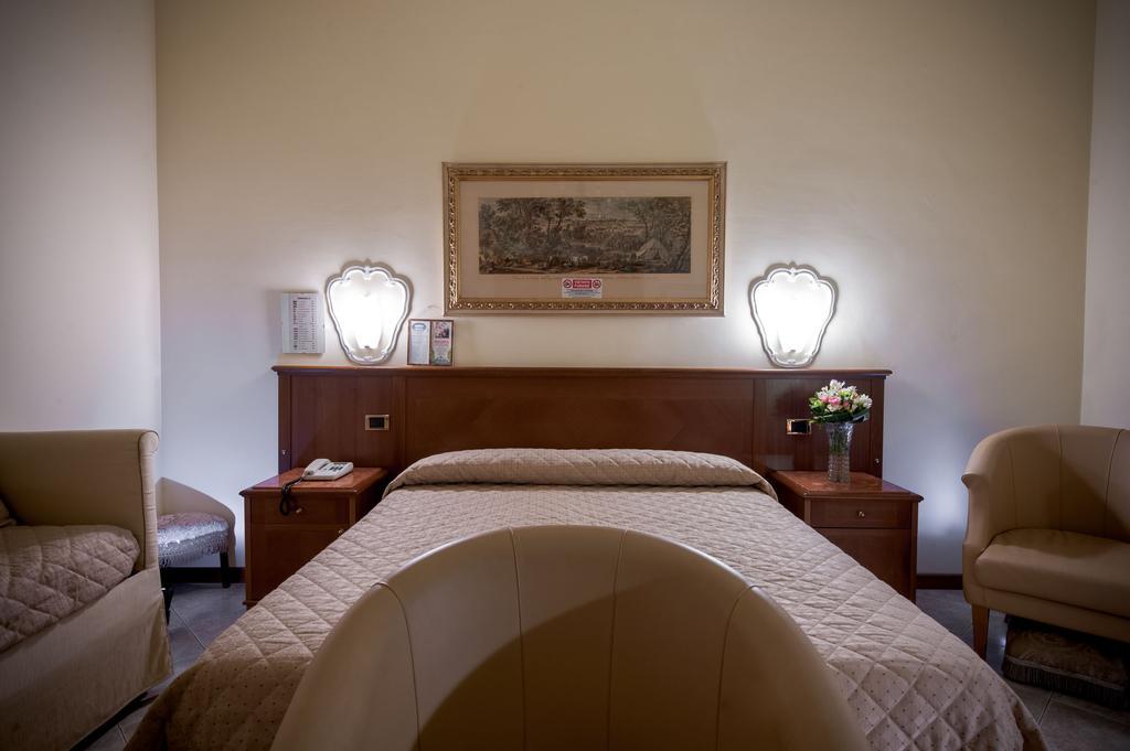 Grand Hotel Du Park Et Regina Montecatini Terme Room photo